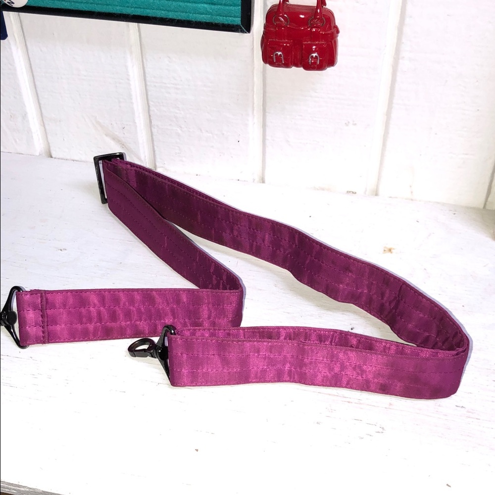 Lug Puddle Jumper Travel Gym Overnight Tote Bag in Berry Purple - Picture 15 of 15